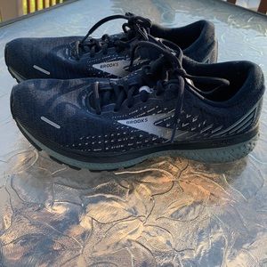 Brooks Ghost 13 Black & Grey